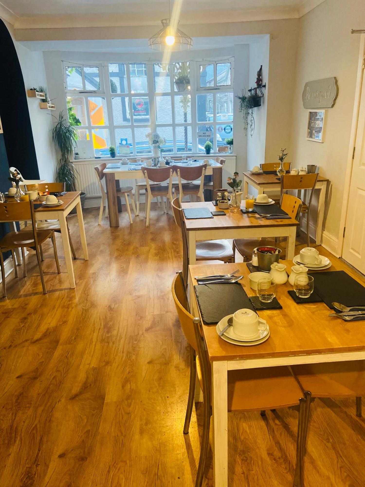 Idan House Bed & Breakfast Ланберис Екстериор снимка